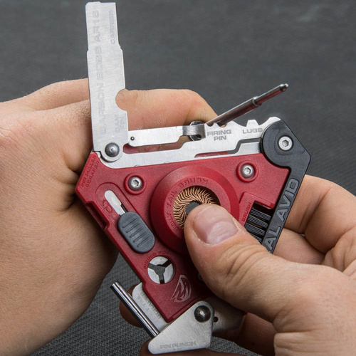 Multitool do czyszczenia karabinka AR-15 Real Avid Carbon Boss® - AVCARBAR15
