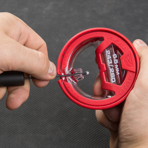 Real Avid - Wycior sznurowy do czyszczenia przewodu lufy Bore Boss - .243/.260/6,5 mm - AVBB243