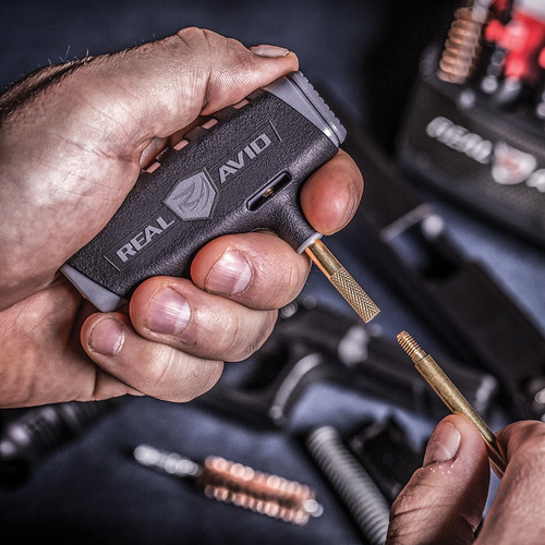 Real Avid - Zestaw do czyszczenia broni Gun Boss® Pro - Handgun Cleaning Kit - AVGBPRO-P